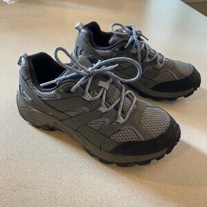 Merrell Moab 2 Low Lace Kid's Hiking Shoes, size 2M